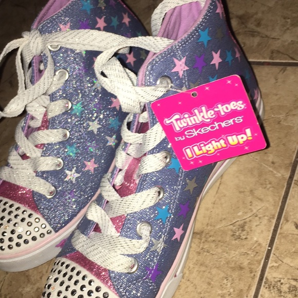 Twinkle toes light up Sketchers - Picture 4 of 4